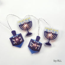 Load image into Gallery viewer, Battery Operated Chanukah Hologram
